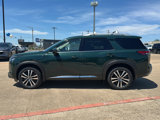 New 2025 Nissan Pathfinder Platinum w/ Black Appearance Package image 5