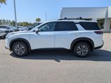 New 2025 Nissan Pathfinder SV image 6