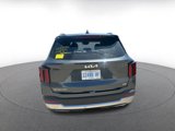 Used 2024 Kia Sorento S image 5