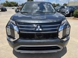 New 2025 Mitsubishi Outlander SE image 2