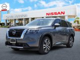 New 2025 Nissan Pathfinder Platinum image 2