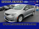 Used 2018 Chrysler Pacifica Touring-L image 1