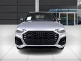 Used 2024 Audi Q5 e Premium Plus w/ Premium Plus Package image 2