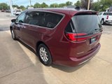 Used 2023 Chrysler Pacifica Touring-L image 5