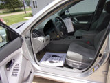 Used 2010 Toyota Camry LE image 2