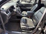 Used 2023 GMC Acadia SLT image 4