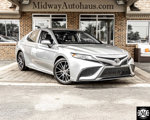 Used 2023 Toyota Camry SE image 3