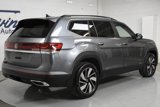 Used 2024 Volkswagen Atlas SE image 2