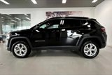 Used 2024 Jeep Compass Latitude w/ Convenience Group image 3