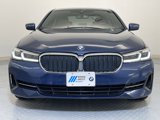 Certified 2022 BMW 530e w/ Premium Package image 2