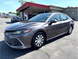 Used 2022 Toyota Camry LE image 3