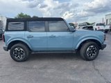 Used 2023 Ford Bronco Outer Banks image 2