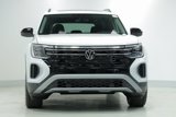 New 2025 Volkswagen Atlas Peak Edition SE image 2