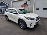 Used 2018 Toyota Highlander Limited Platinum image 2
