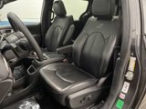 Used 2023 Chrysler Pacifica Touring-L image 4