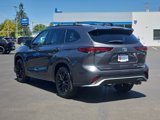 Certified 2023 Toyota Highlander XSE image 5