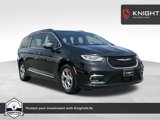 Used 2023 Chrysler Pacifica Limited image 1