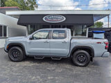 Used 2023 Nissan Frontier PRO-4X image 2