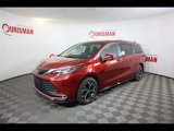 Used 2025 Toyota Sienna Platinum image 2