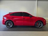 Used 2022 Porsche Cayenne GTS image 6