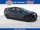 New 2025 Chrysler Pacifica Limited w/ Uconnect Theater Family Group image 2