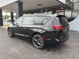 New 2025 Chrysler Pacifica Limited image 5