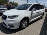 Used 2022 Chrysler Pacifica Touring-L image 3