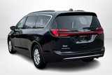 Used 2022 Chrysler Pacifica Touring-L image 4