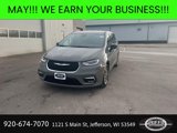 New 2025 Chrysler Pacifica Select image 2