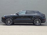 Certified 2024 Porsche Cayenne Coupe image 2