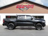 Used 2022 RAM 1500 4x4 Crew Cab image 3