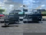 Used 2022 GMC Acadia SLE w/ Driver Convenience Package image 6