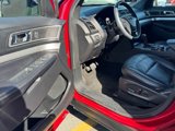Used 2017 Ford Explorer XLT w/ Equipment Group 202A image 5