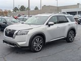 New 2025 Nissan Pathfinder Platinum image 4