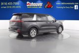 Used 2022 Kia Carnival LX image 3