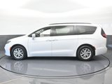 Used 2022 Chrysler Pacifica Touring-L image 3