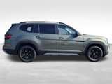 New 2025 Volkswagen Atlas Peak Edition SE image 2