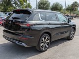 New 2025 Mitsubishi Outlander SE image 4