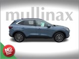 Used 2025 Ford Escape SE w/ Class II Trailer Tow Package image 2