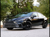 Used 2025 Toyota Camry SE image 3