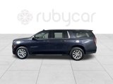 Used 2023 Chevrolet Suburban Premier image 2