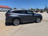 New 2025 Toyota Highlander Platinum image 5