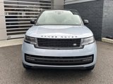 New 2025 Land Rover Range Rover SE image 2