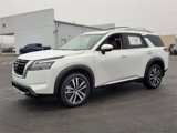 New 2025 Nissan Pathfinder Platinum w/ Cargo Package image 3