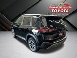 Used 2023 Nissan Rogue SV image 3