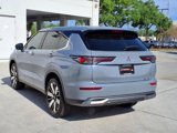 New 2025 Mitsubishi Outlander SE image 3