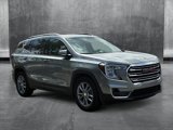 Used 2024 GMC Terrain SLT image 3