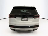 Used 2024 GMC Acadia Denali image 5