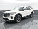 New 2025 Ford Explorer Active w/ Active Comfort Package image 2