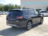 New 2025 Honda Pilot Touring image 4